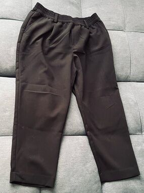 Women’s Black Elastic Waist Pants